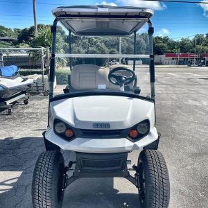 2023 E-Z-GO Express™ S4 Gas Bright White